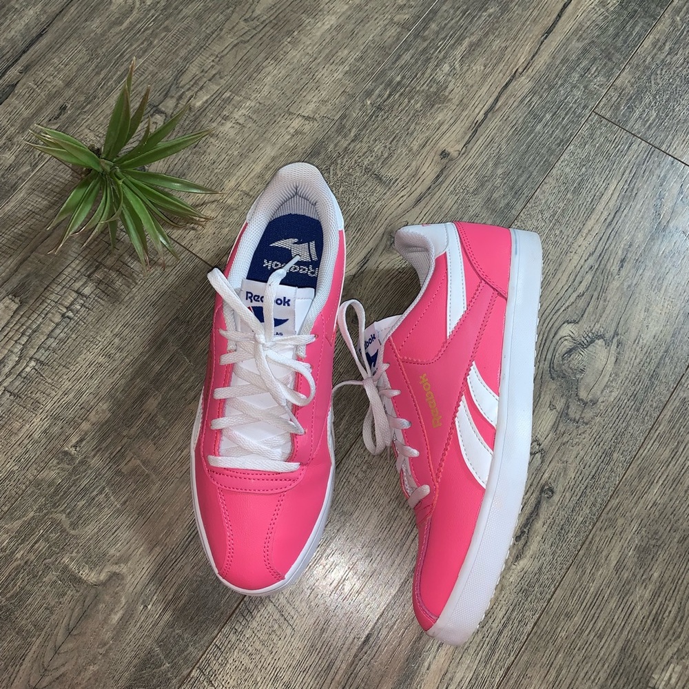 Reebok  | Pink Retro Classic Sneakers